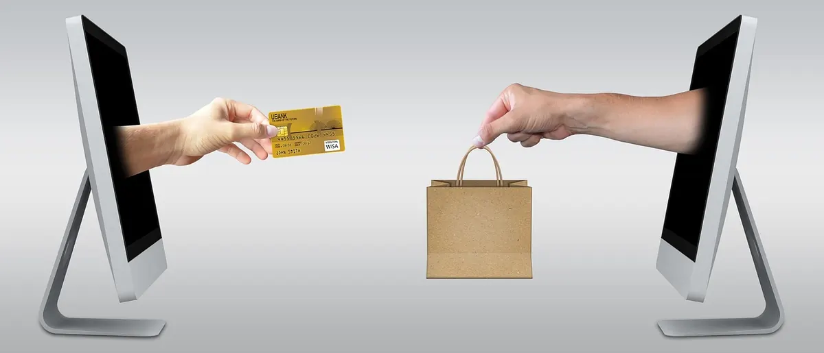 Holiday Shopping Scam Checklist: Safe Online Deals Without Stolen Cards